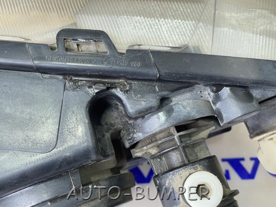 Renault Logan 2004- Фара правая 8200211006